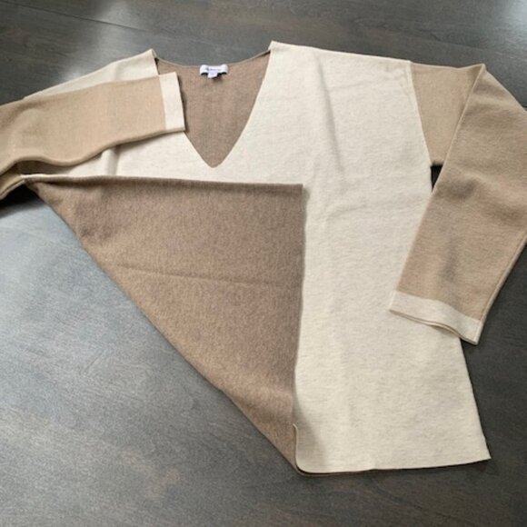 Neutral three-tone sweater - Picture 1 of 10